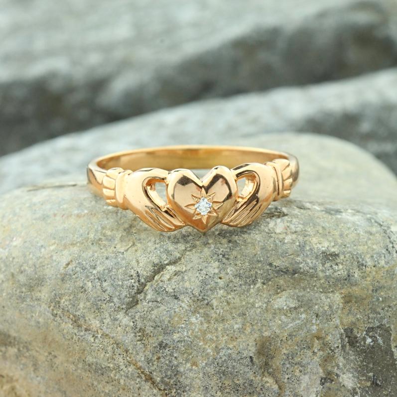 9ct Rose light Claddagh Ring – Blacoe Jewellers