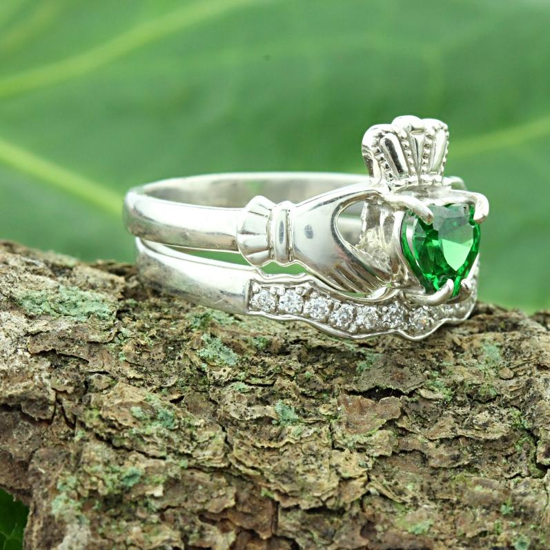 Unisex Green Malachite Stone Ring Silver Gemstone, Weight: 3 To 12.50 Ratti  at Rs 950 in Ghaziabad