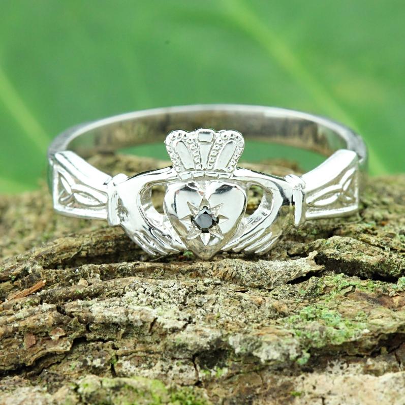 claddagh ring 