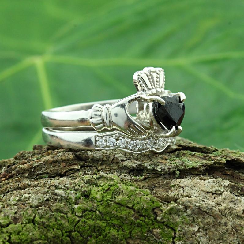 Jewelry - Real Black Sapphire Gemstone Claddagh Ring And Matching Stone Set Band.