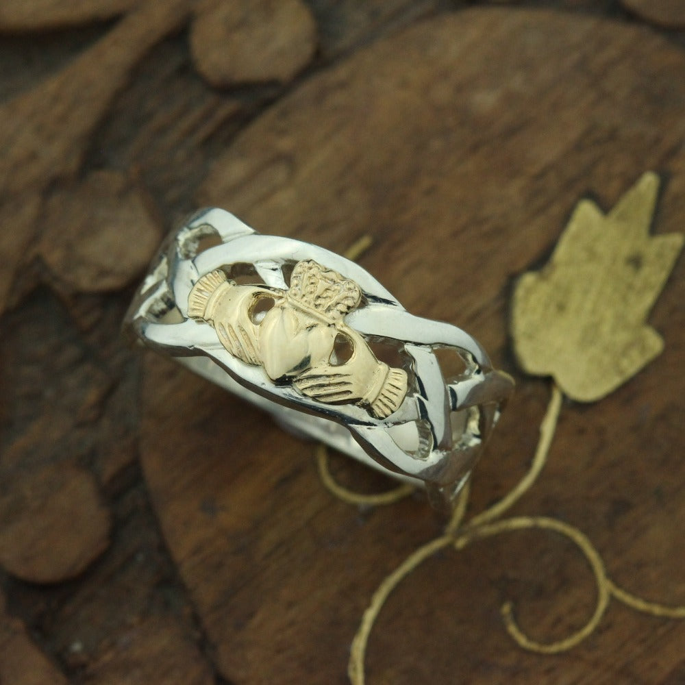 mens claddagh ring 