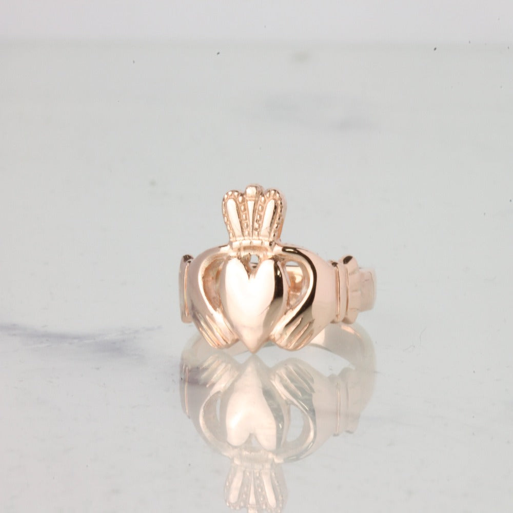 rose gold claddagh ring