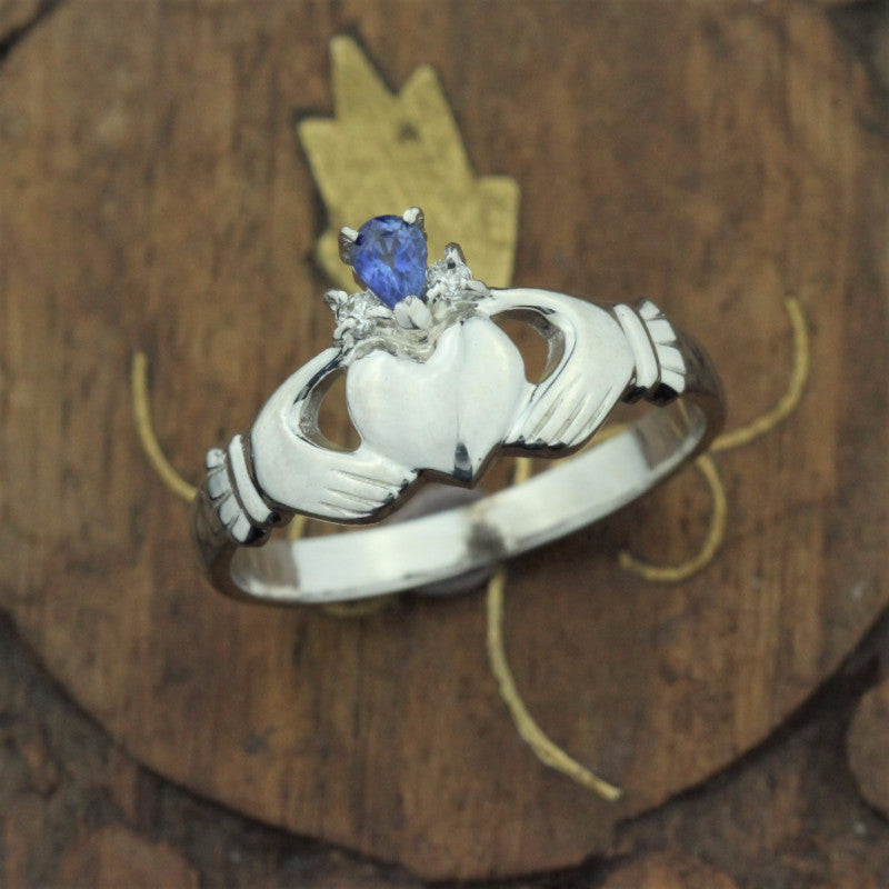 claddagh ring 